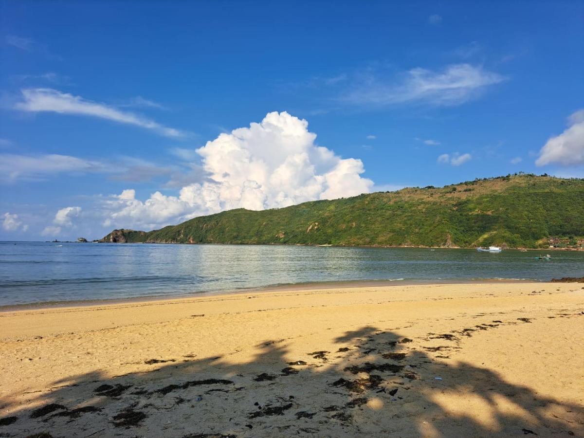 Surfers Beachfront Lombok 호텔 Kuta  외부 사진