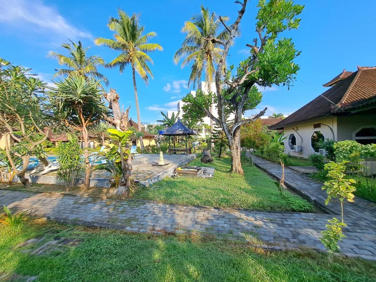 Surfers Beachfront Lombok 호텔 Kuta  외부 사진